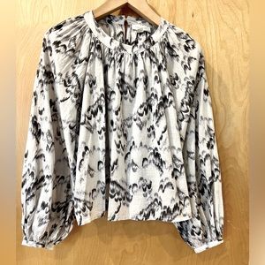 Treasure & Bond size M bell style cotton blouse